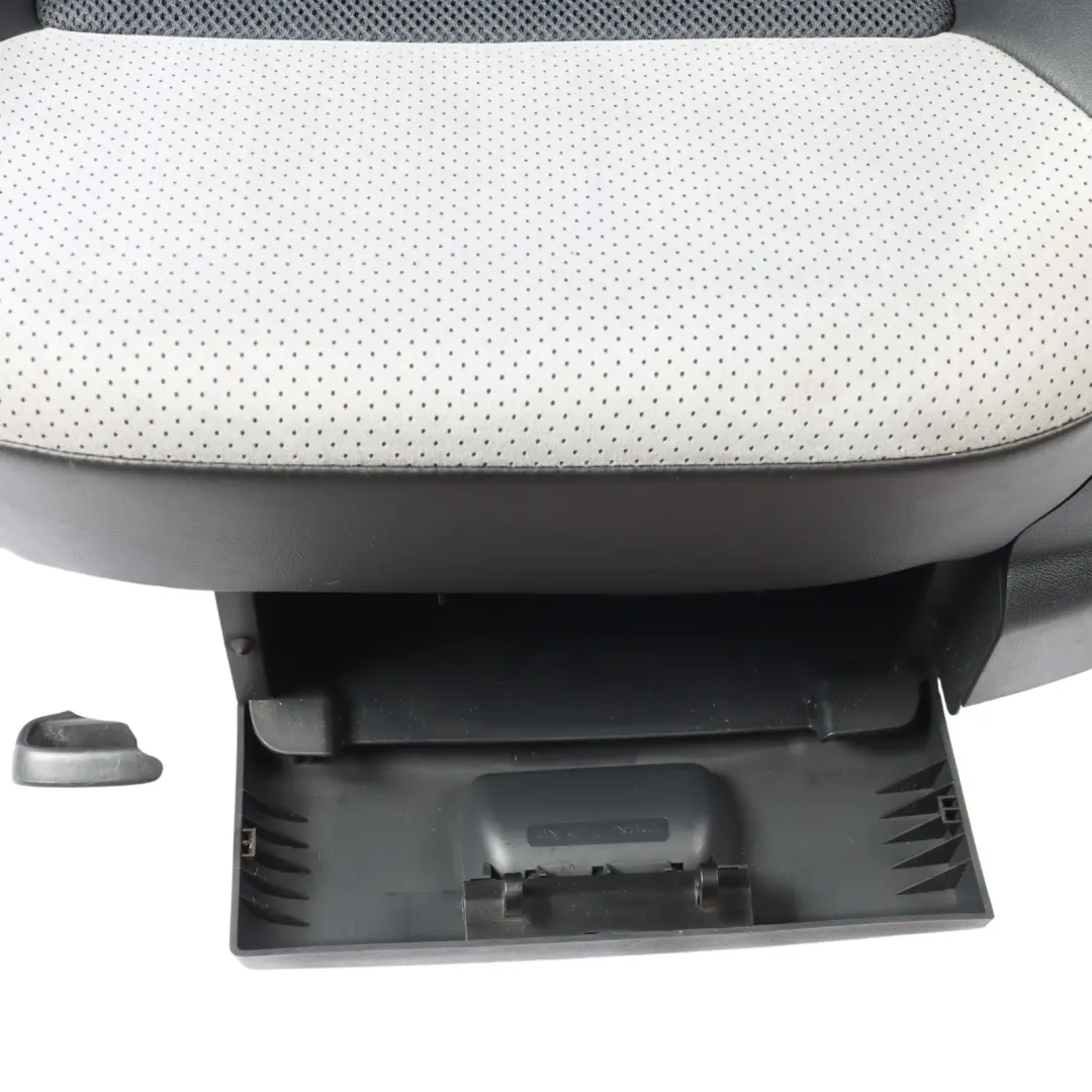 1Z VRS Front Seat Interior Heated Left N/S Spacer Black Skoda Octavia - SKU 1Z0881805RQ - Part number 1Z0881805RQ
