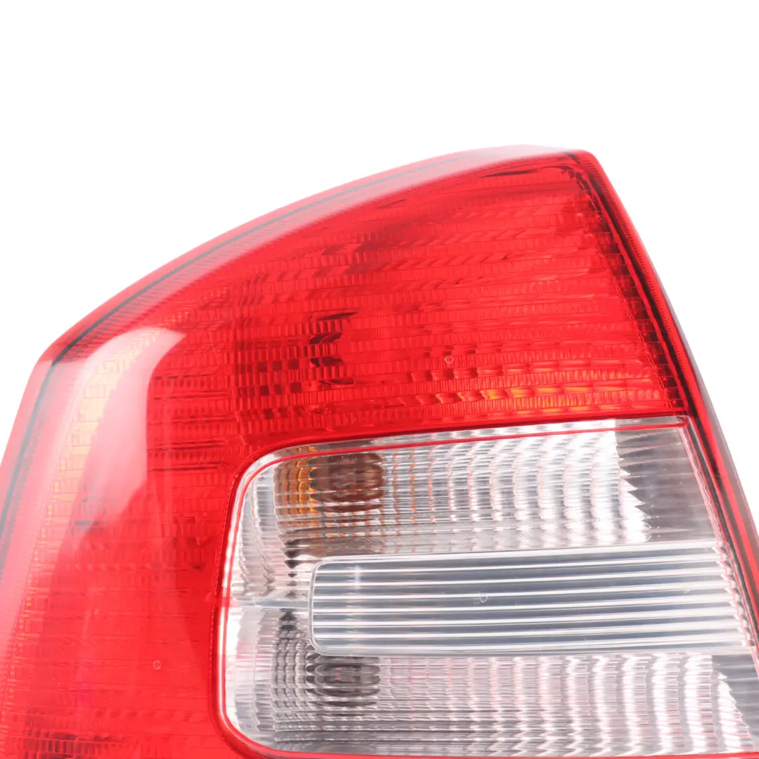 MK2 1Z Fanale Posteriore Sinistro per Skoda Octavia con numero di parte 1Z5945111B Skoda Octavia MK2 1Z Fanale Posteriore Sinistro - SKU 1Z5945111B - Numero di parte 1Z5945111B