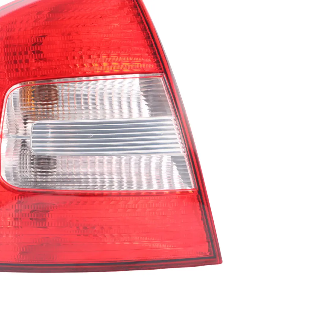 MK2 1Z Fanale Posteriore Sinistro per Skoda Octavia con numero di parte 1Z5945111B Skoda Octavia MK2 1Z Fanale Posteriore Sinistro - SKU 1Z5945111B - Numero di parte 1Z5945111B