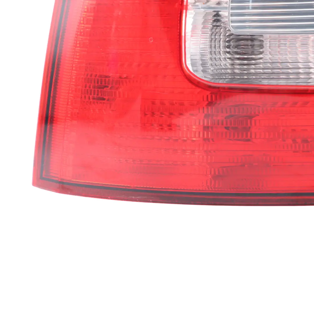 MK2 1Z Fanale Posteriore Sinistro per Skoda Octavia con numero di parte 1Z5945111B Skoda Octavia MK2 1Z Fanale Posteriore Sinistro - SKU 1Z5945111B - Numero di parte 1Z5945111B