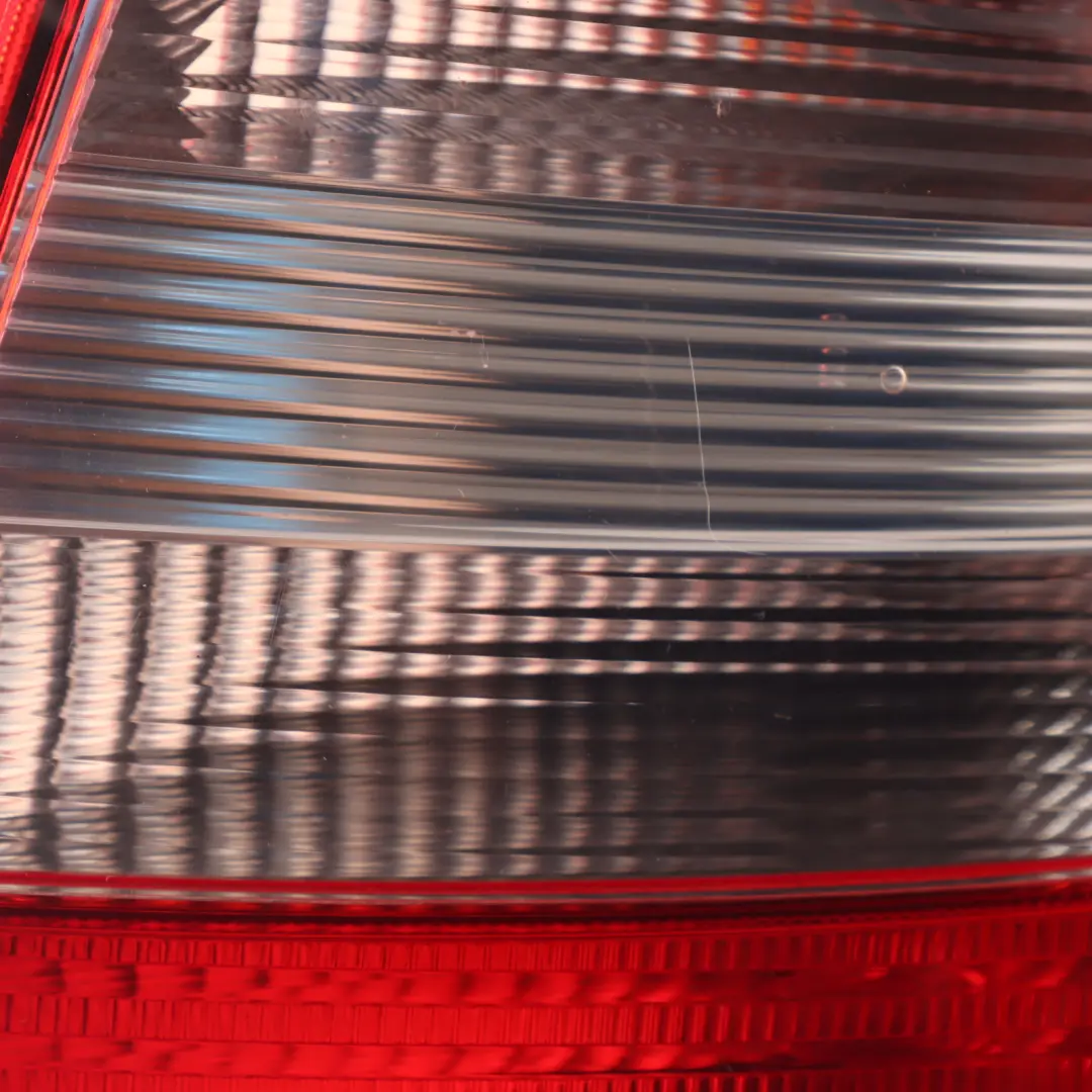 Mk2 1Z Tail Light Lamp Side Panel Rear Right O/S to Skoda Octavia with Part number 1Z5945112B Skoda Octavia Mk2 1Z Tail Light Lamp Side Panel Rear Right O/S - SKU 1Z5945112B - Part number 1Z5945112B