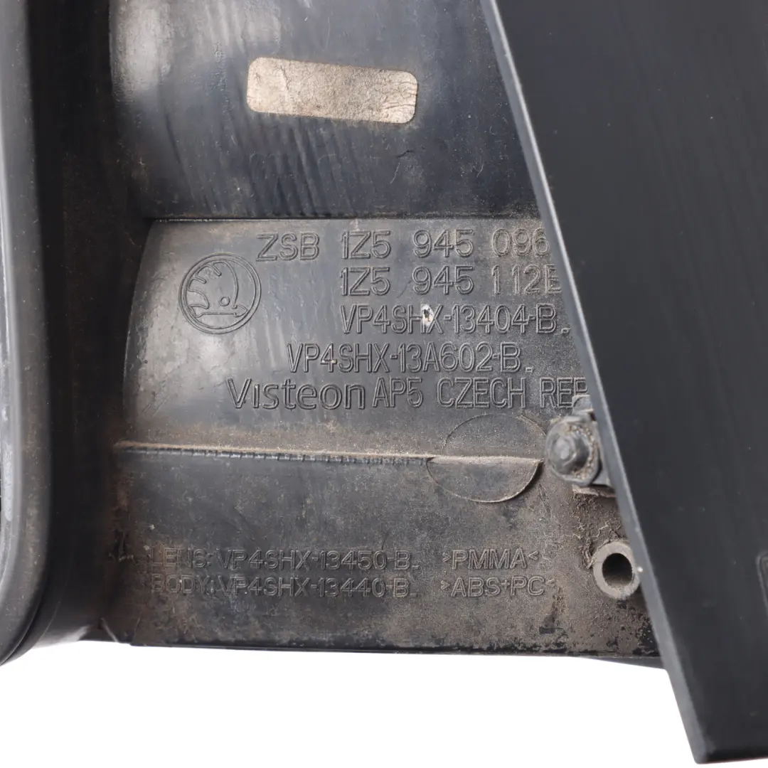 Mk2 1Z Tail Light Lamp Side Panel Rear Right O/S to Skoda Octavia with Part number 1Z5945112B Skoda Octavia Mk2 1Z Tail Light Lamp Side Panel Rear Right O/S - SKU 1Z5945112B - Part number 1Z5945112B