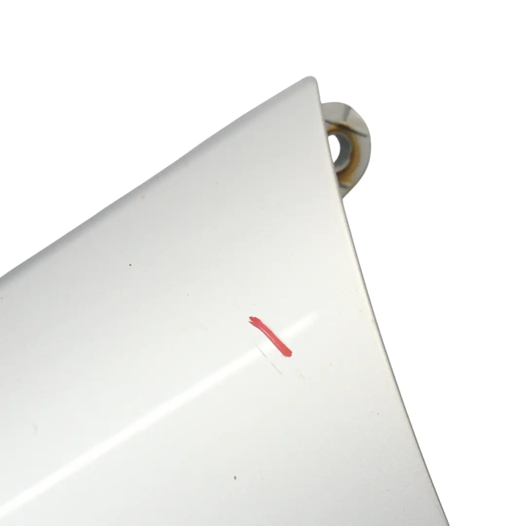 Błotnik Lewy Przedni Titansilber Srebrny Metalik - 354 do BMW E63 E64 o numerze 2155901 BMW E63 E64 Błotnik Lewy Przedni Titansilber Srebrny Metalik - 354 - SKU 2155901-TS1 - Numer Części 2155901