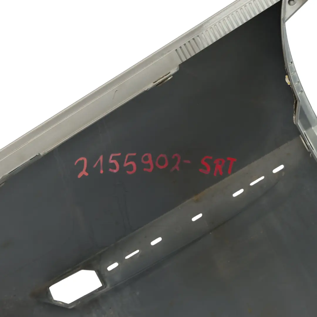 Seitenverkleidung BMW E63 E64 Vorne Rechts Kotflügel Stratus Grau Metallic - 440 für mit Teilenummer 2155902 Seitenverkleidung BMW E63 E64 Vorne Rechts Kotflügel Stratus Grau Metallic - 440 - SKU 2155902-SRT - Teilenummer 2155902