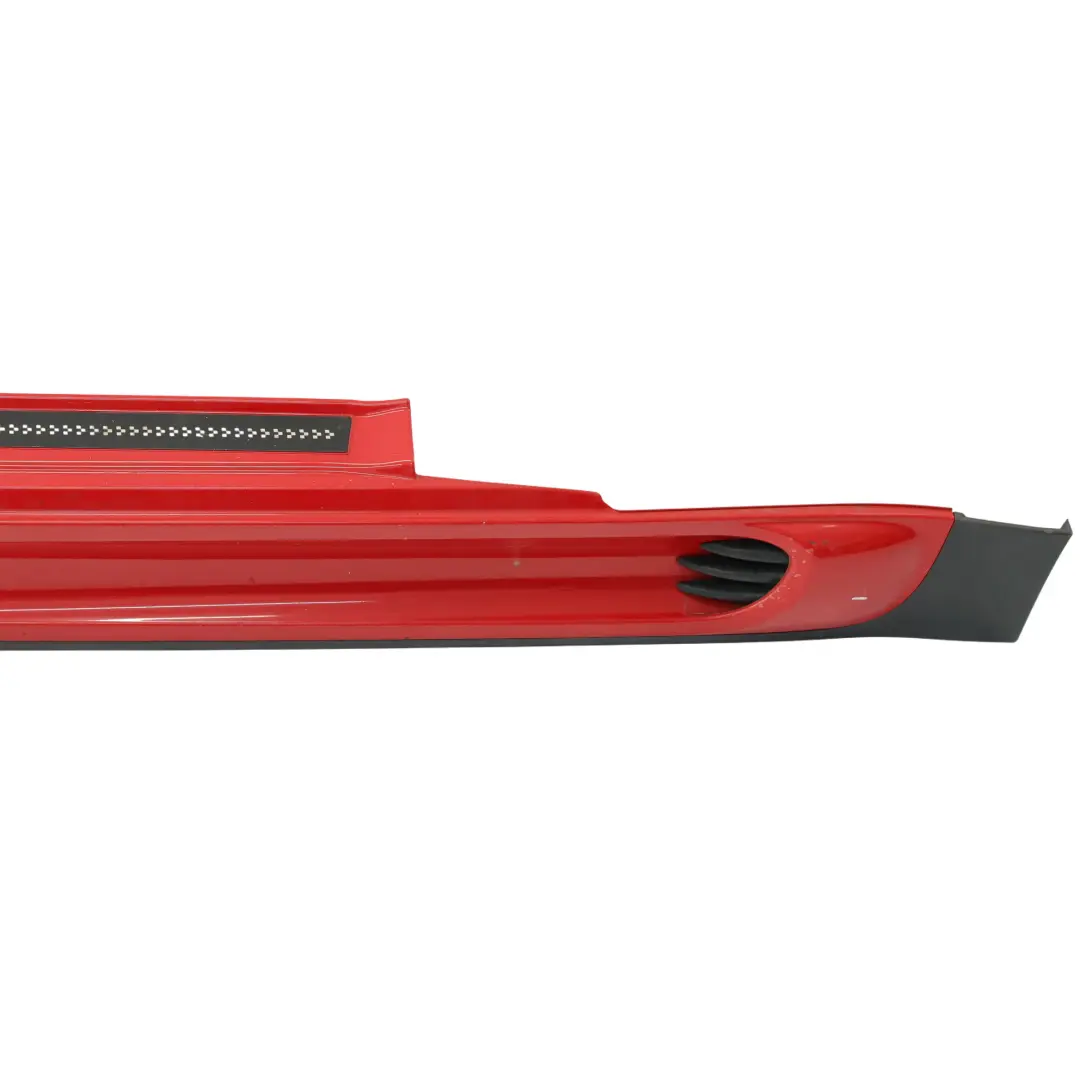 Bordure de seuil de porte gauche Chili Red - 851 pour Mini R56 R57 JCW à propos du numéro de pièce 2156417 Mini R56 R57 JCW Bordure de seuil de porte gauche Chili Red - 851 - SKU 2156417-CHRED1 - Numéro de pièce 2156417