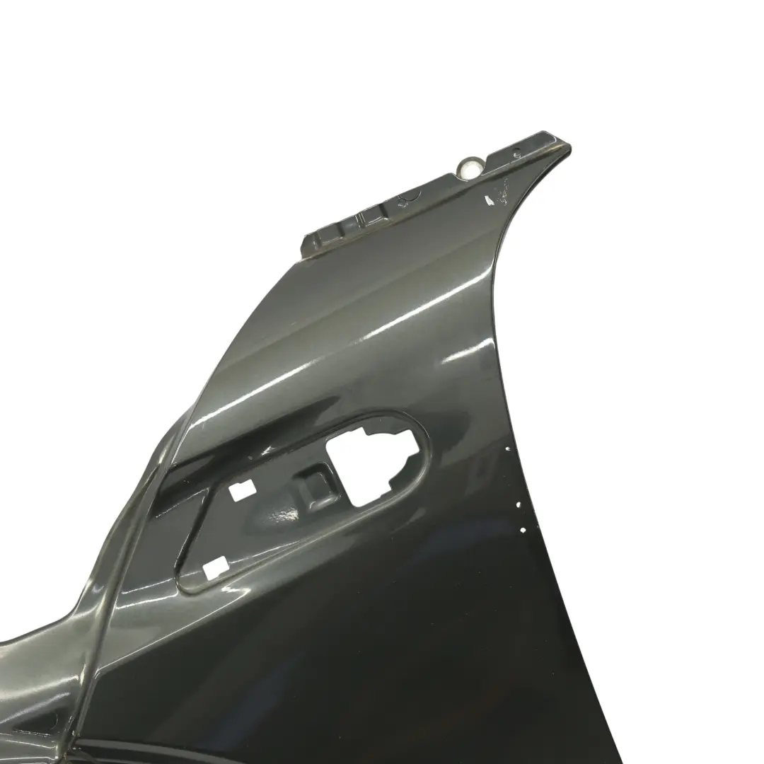 Pannello Laterale Anteriore Sinistro Coperchio Eclipse Grey - B24 per Mini R55 R56 con numero di parte 2754725 Mini R55 R56 Pannello Laterale Anteriore Sinistro Coperchio Eclipse Grey - B24 - SKU 2754725-ECG1 - Numero di parte 2754725