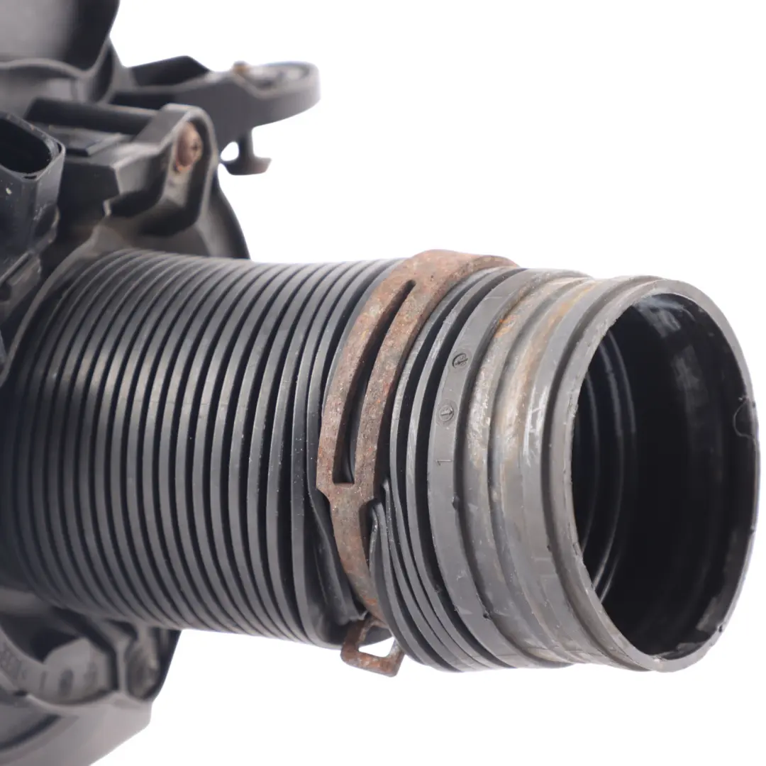 Luftfilter Gehäuse für Volkswagen Golf 5 Diesel mit Teilenummer 3C0129607S Volkswagen Golf 5 Diesel Luftfilter Gehäuse - SKU 3C0129607S - Teilenummer 3C0129607S
