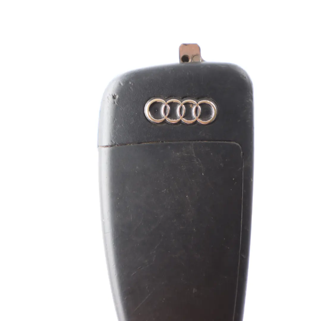 Remote Key Fob Opener Lock 3 Button to Audi A6 C6 with Part number 4F0837220R Audi A6 C6 Remote Key Fob Opener Lock 3 Button - SKU 4F0837220R - Part number 4F0837220R