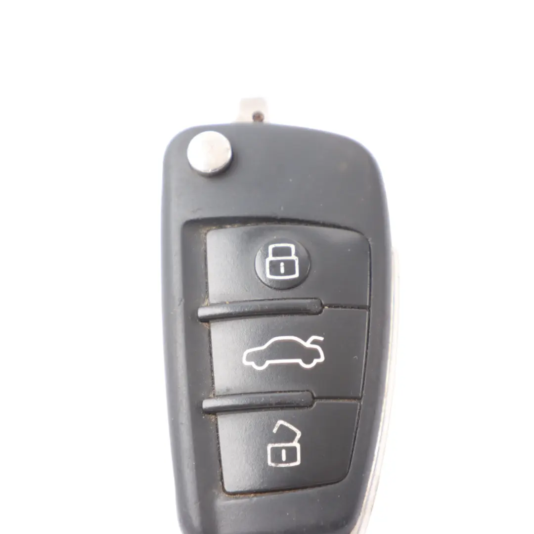 Remote Key Fob Opener Lock 3 Button to Audi A6 C6 with Part number 4F0837220R Audi A6 C6 Remote Key Fob Opener Lock 3 Button - SKU 4F0837220R - Part number 4F0837220R