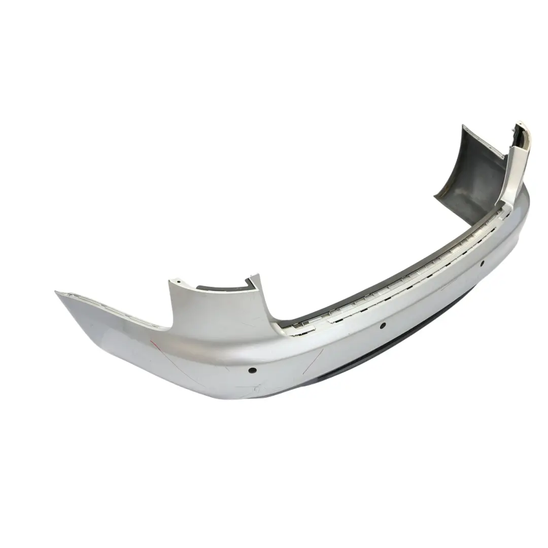 Tylny Zderzak S Line Ice Silver Srebrny Metalik - X7W do Audi A6 C6 o numerze 4F9807303H Audi A6 C6 Tylny Zderzak S Line Ice Silver Srebrny Metalik - X7W - SKU 4F9807303H-ICS - Numer Części 4F9807303H