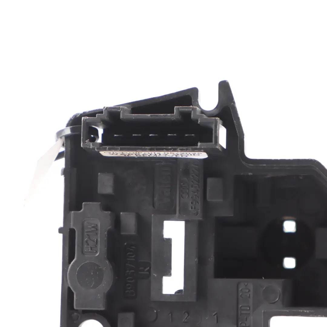 Light Outer Lamp Right O/S Bulb Carrier Holder Mount to Audi A6 C6 Rear with Part number 4F9945222A Audi A6 C6 Rear Light Outer Lamp Right O/S Bulb Carrier Holder Mount - SKU 4F9945222A - Part number 4F9945222A