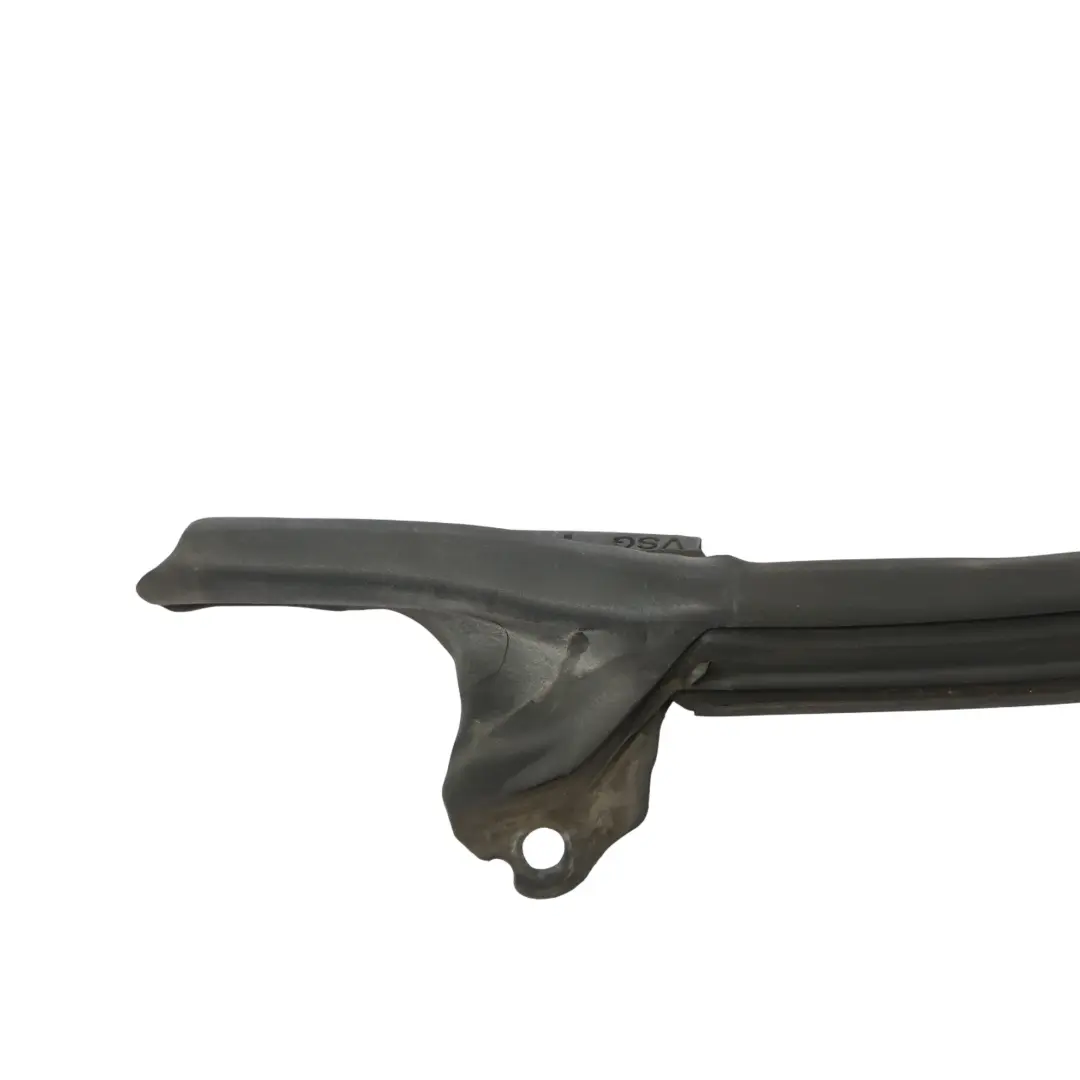 4G8 Guarnizione Interna Portiera Anteriore Sinistra per Audi A7 con numero di parte 4G8845353J Audi A7 4G8 Guarnizione Interna Portiera Anteriore Sinistra - SKU 4G8845353J - Numero di parte 4G8845353J