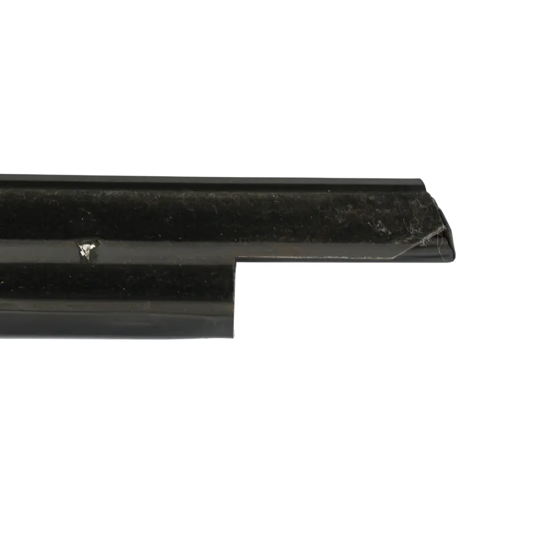 Door Window Trim Outer Weather Strip Right O/S 4G8853764B to Audi A7 4G Rear with Part number 4G8853764D Audi A7 4G Rear Door Window Trim Outer Weather Strip Right O/S 4G8853764B - SKU 4G8853764D - Part number 4G8853764D