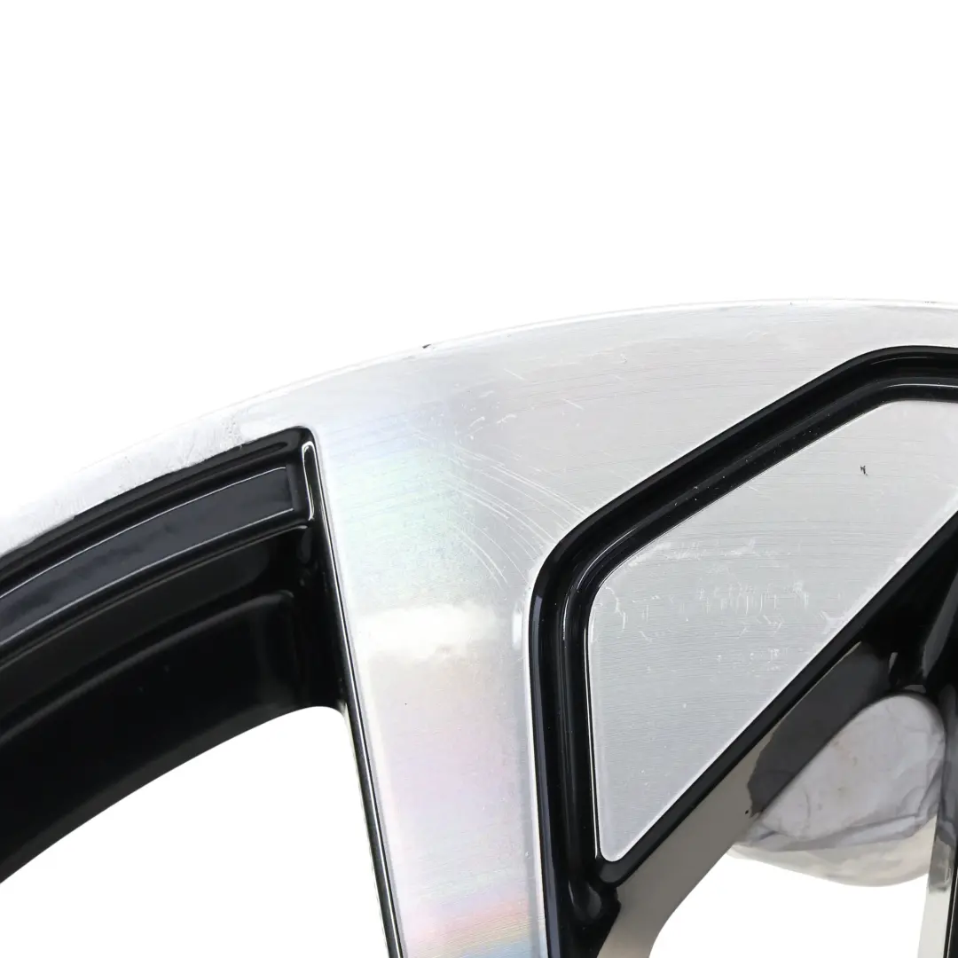 4M Jante Alliage Bicolore 22" Rayons Étoilés 10J ET:26 pour Audi Q7 à propos du numéro de pièce 4M0601025DN Audi Q7 4M Jante Alliage Bicolore 22" Rayons Étoilés 10J ET:26 - SKU 4M0601025DN-2 - Numéro de pièce 4M0601025DN