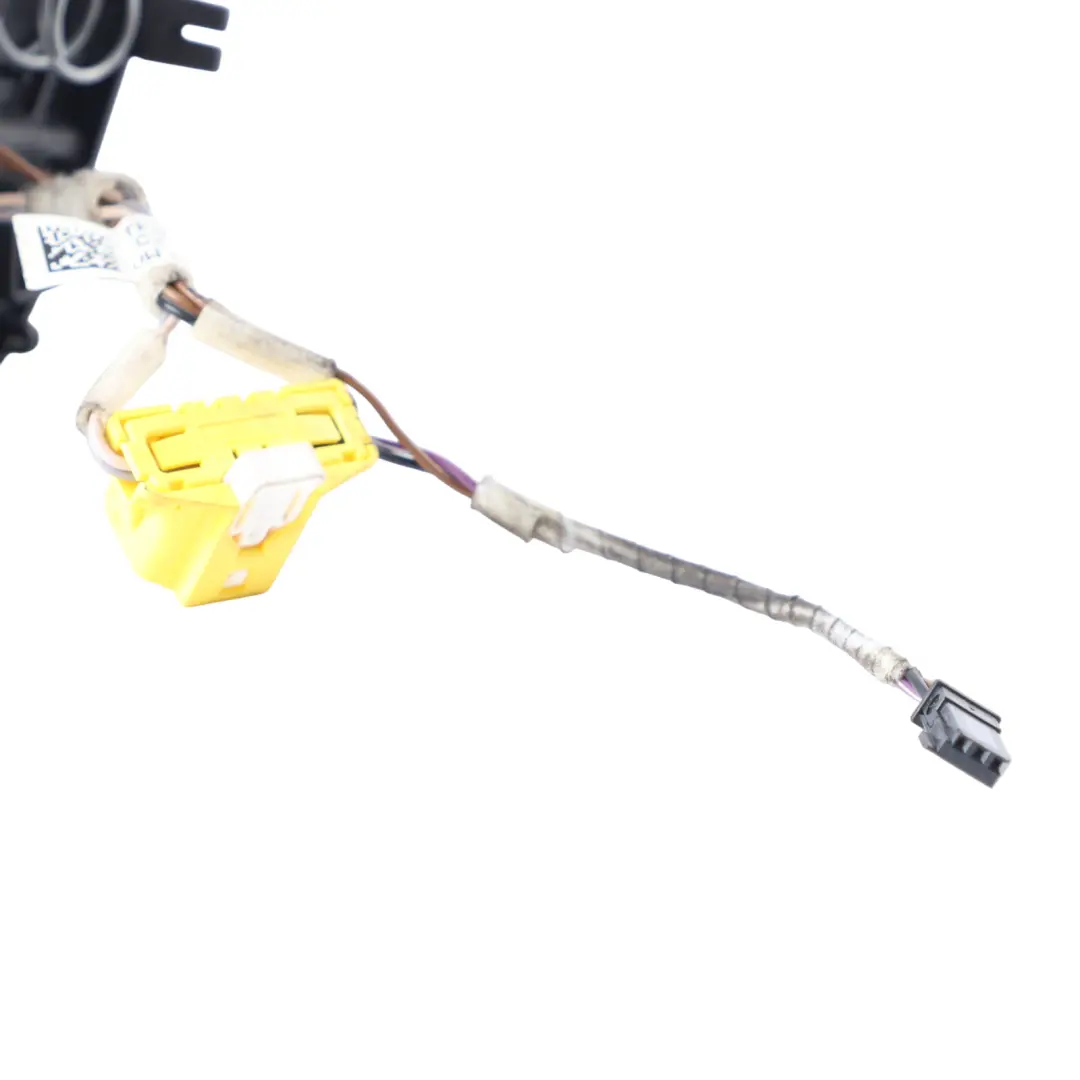 Steering Wheel Air Module Driver's Side to Seat Ibiza IV with Part number 5F0880201H Seat Ibiza IV Steering Wheel Air Module Driver's Side - SKU 5F0880201H - Part number 5F0880201H