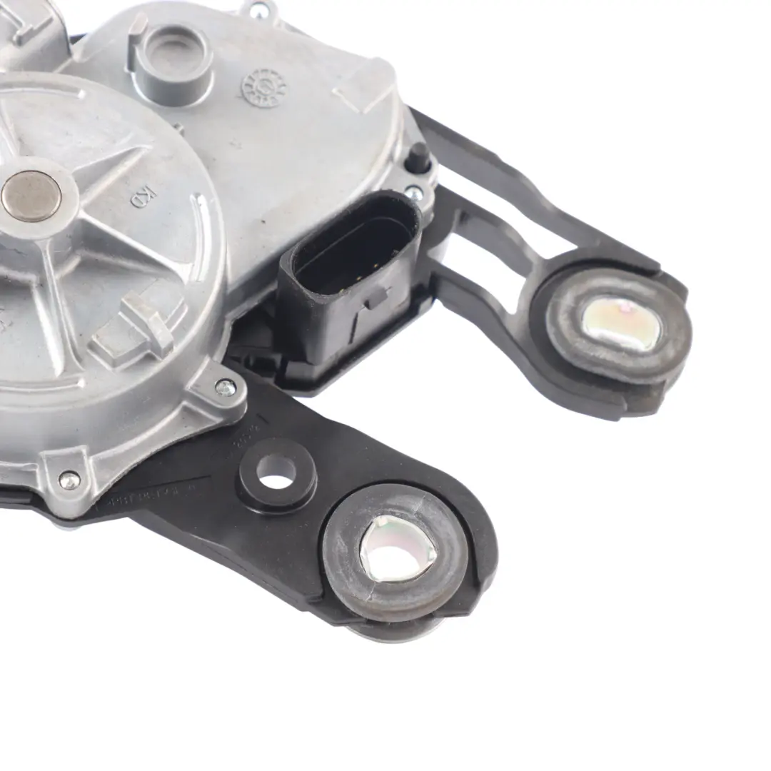 Wiper Windscreen Motor Regulator to Skoda Octavia III 5E Rear with Part number 5F4955711 Skoda Octavia III 5E Rear Wiper Windscreen Motor Regulator - SKU 5F4955711 - Part number 5F4955711