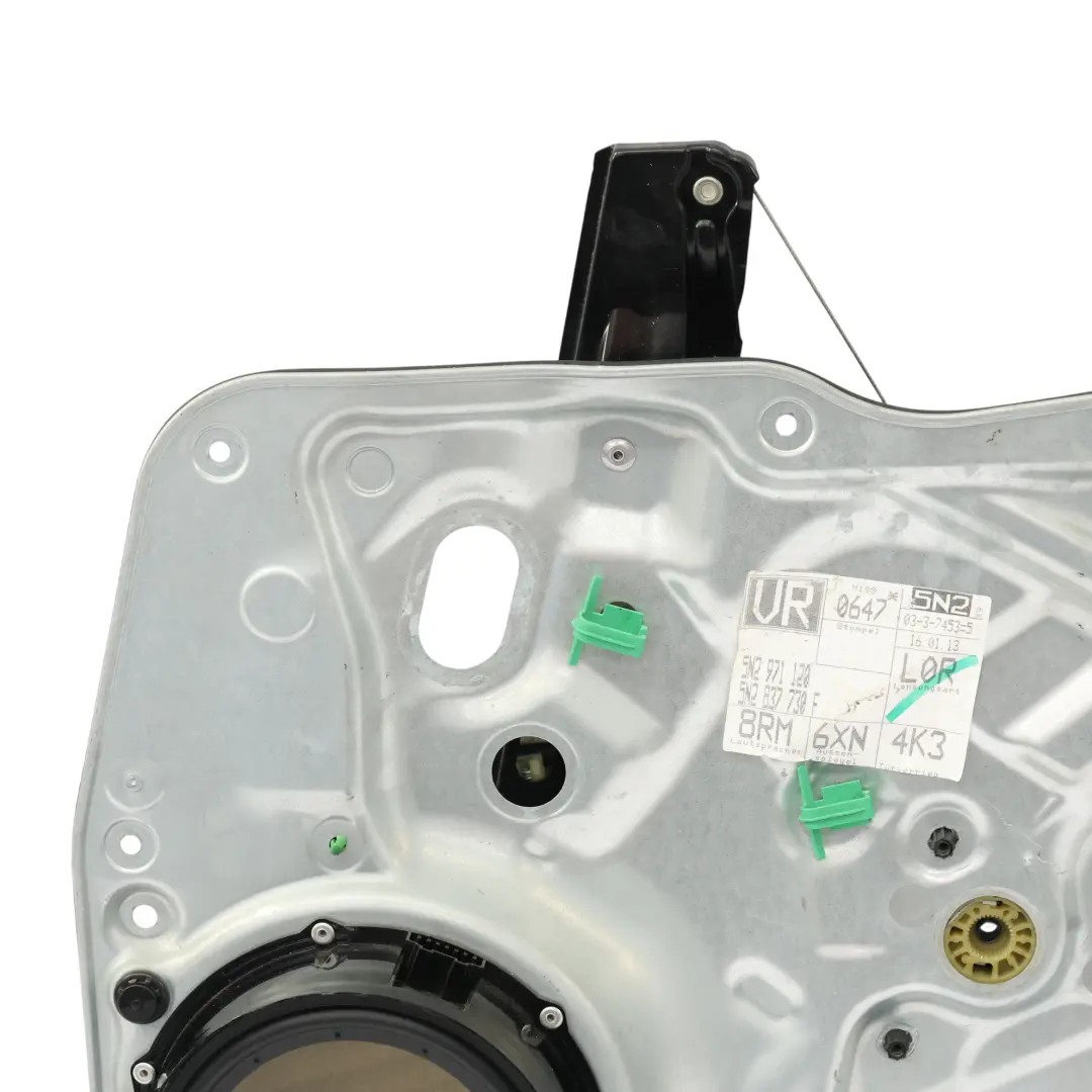 Alzacristalli Porta Anteriore Sinistra Regolatore 5N0837461 per VW Tiguan 5N con numero di parte 5N0837756 VW Tiguan 5N Alzacristalli Porta Anteriore Sinistra Regolatore 5N0837461 - SKU 5N0837756 - Numero di parte 5N0837756