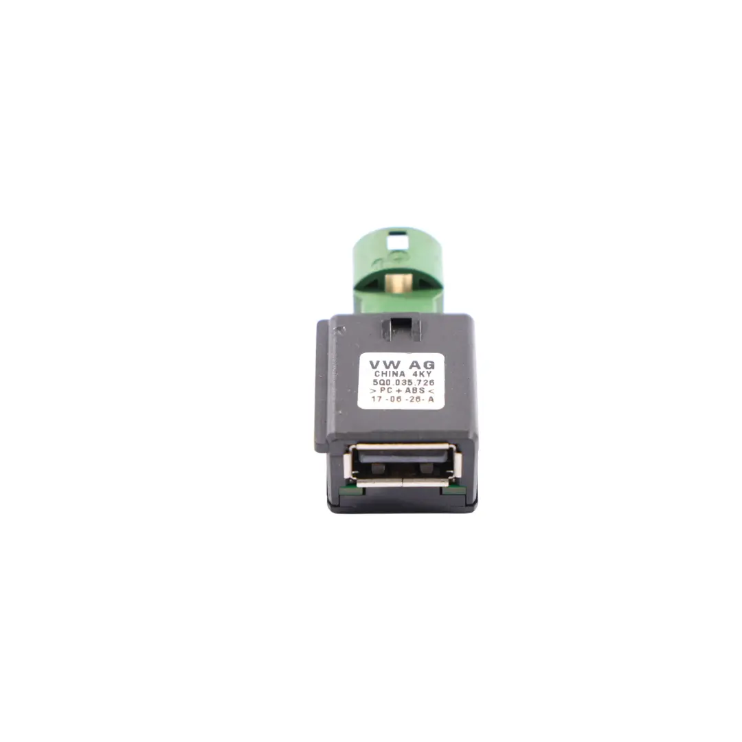 Vassoio Portaoggetti Centrale Presa Corrente USB Connect per Audi Q5 FY con numero di parte 5Q0035726 Audi Q5 FY Vassoio Portaoggetti Centrale Presa Corrente USB Connect - SKU 5Q0035726 - Numero di parte 5Q0035726