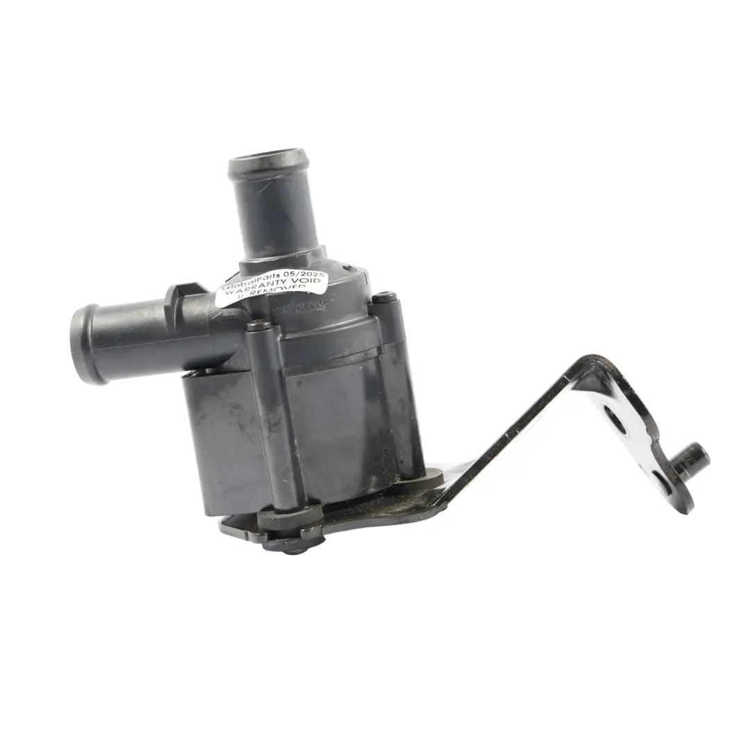 Bomba De Agua Auxiliar Circulación De Refrigerante para Audi A3 S3 8V con número de pieza 5Q0121599AA Audi A3 S3 8V Bomba De Agua Auxiliar Circulación De Refrigerante - SKU 5Q0121599AA - Número de pieza 5Q0121599AA