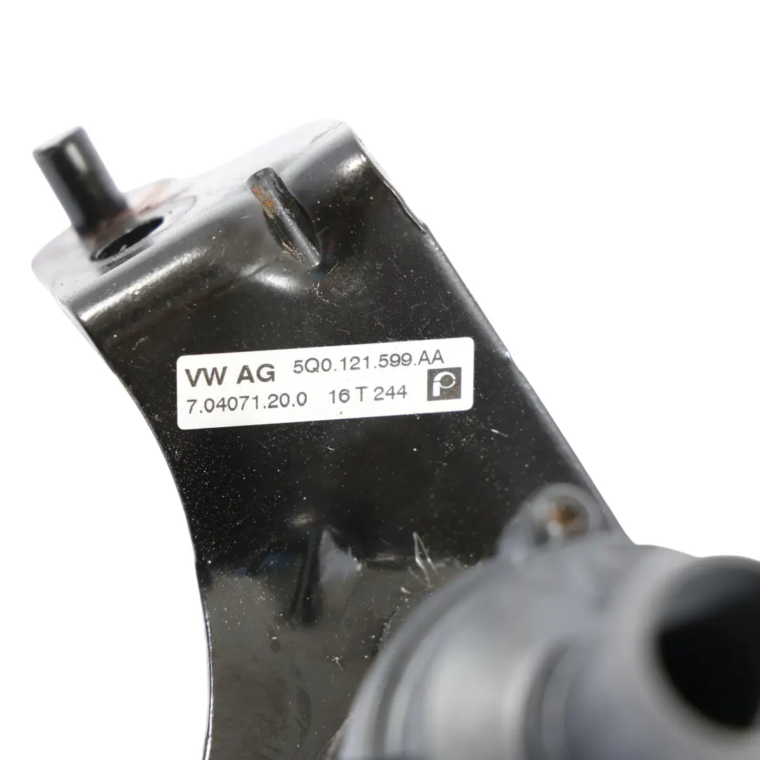 Auxiliary Water Pump Coolant Circulation Cooling Unit to Audi A3 S3 8V with Part number 5Q0121599AA Audi A3 S3 8V Auxiliary Water Pump Coolant Circulation Cooling Unit - SKU 5Q0121599AA - Part number 5Q0121599AA