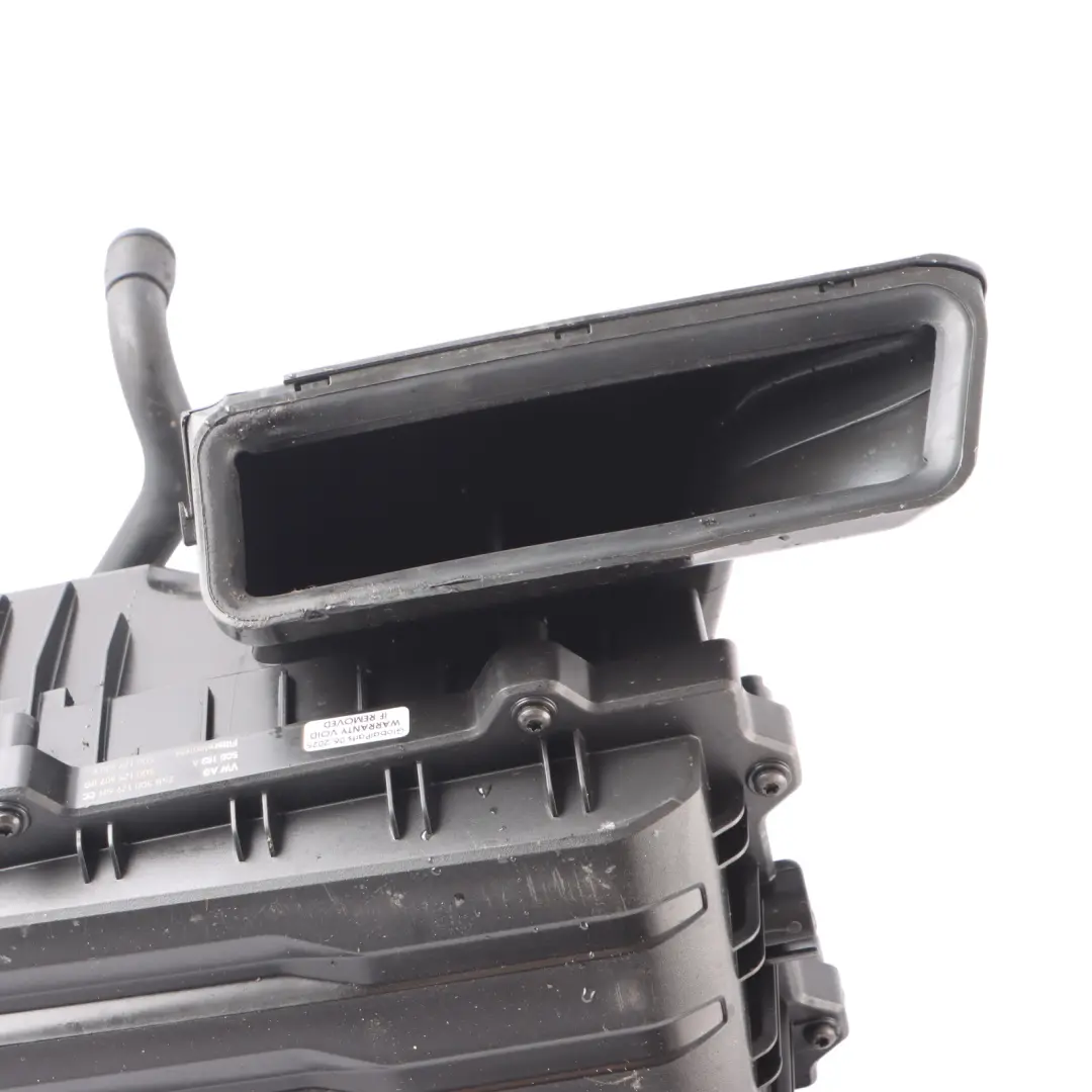 Filter Housing Box to Audi Q2 GA 1.5 TFSI Air with Part number 5Q0129607BG Audi Q2 GA 1.5 TFSI Air Filter Housing Box - SKU 5Q0129607BG - Part number 5Q0129607BG