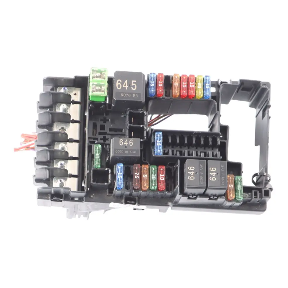 Caja De Relés De Fusibles para Volkswagen Audi Skoda Seat con número de pieza 5Q0937125A Volkswagen Audi Skoda Seat Caja De Relés De Fusibles - SKU 5Q0937125A - Número de pieza 5Q0937125A