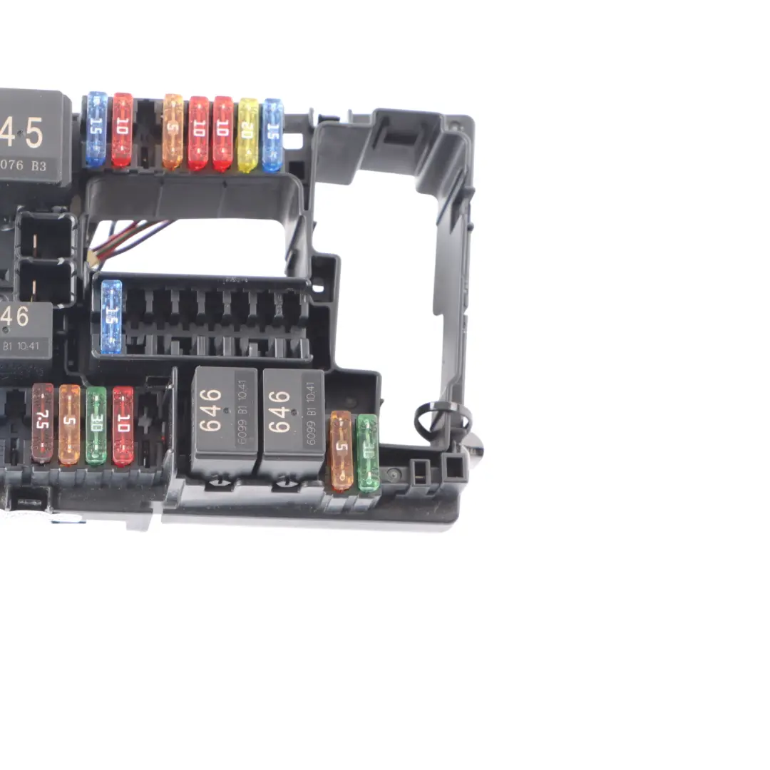 Caja De Relés De Fusibles para Volkswagen Audi Skoda Seat con número de pieza 5Q0937125A Volkswagen Audi Skoda Seat Caja De Relés De Fusibles - SKU 5Q0937125A - Número de pieza 5Q0937125A