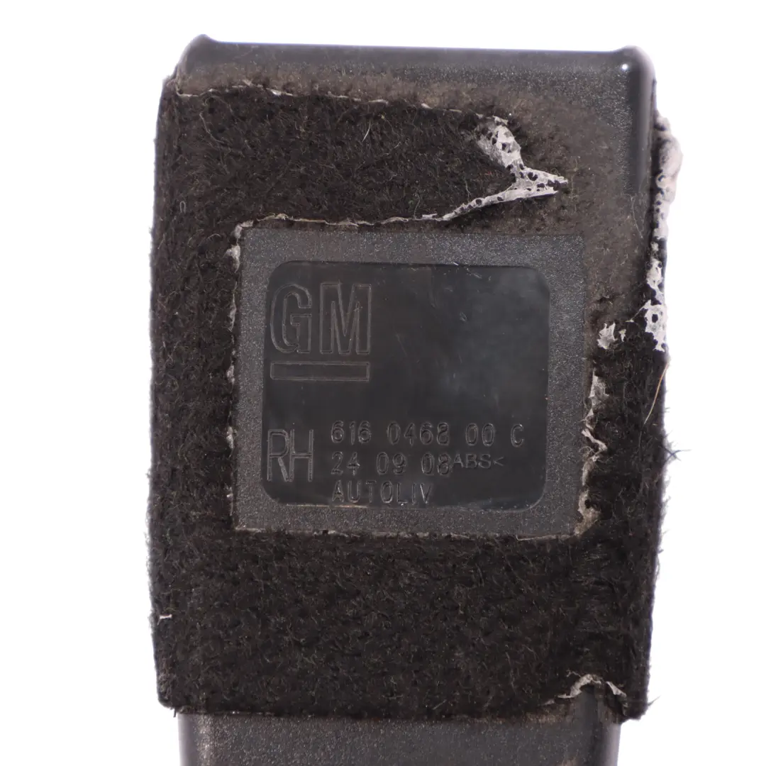 Opel Corsa D Napinacz Pasa Bezpieczeństwa Fotela Przód Prawy - SKU 616046800C - Numer Części 616046800C