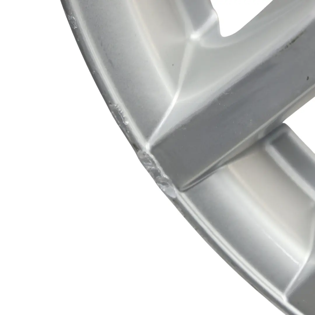 Jante en alliage léger argenté à rayons V 130 17" 7,5J ET:40 pour BMW X5 E53 à propos du numéro de pièce 6761929 BMW X5 E53 Jante en alliage léger argenté à rayons V 130 17" 7,5J ET:40 - SKU 6761929-2 - Numéro de pièce 6761929