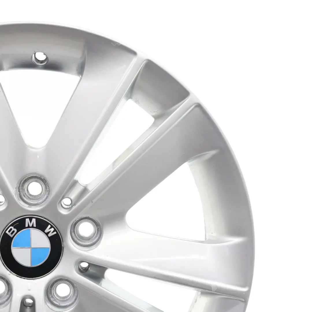 BMW E81 E87 Silberne Leicht Felge 17" V-Speiche 141 ET:47 7J 6762888 - SKU 6762888-1 - Teilenummer 6775621