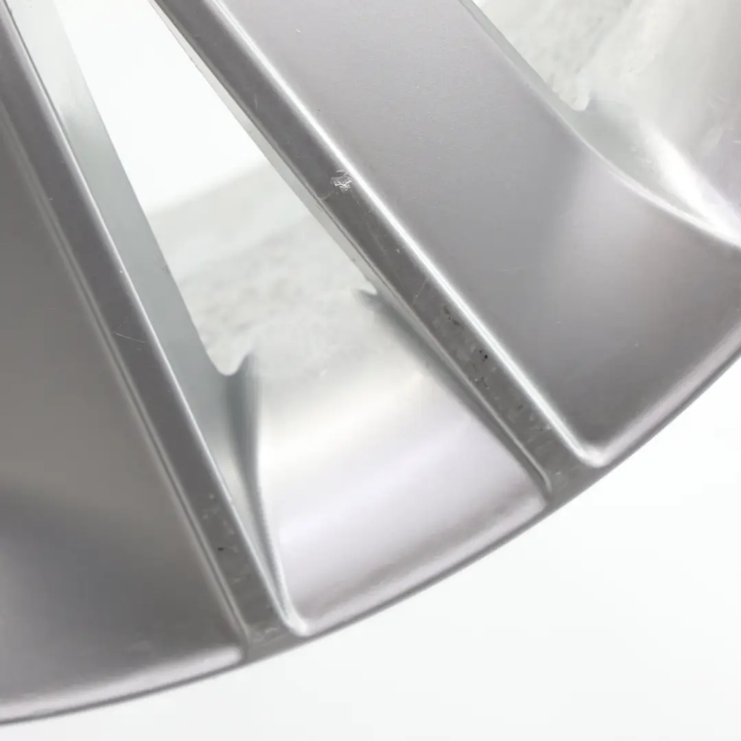 BMW E81 E82 E87 E88 Argento Cerchio In Lega 17" Razze A V 141 7J ET:47 - SKU 6775621-1 - Numero di parte 6775621