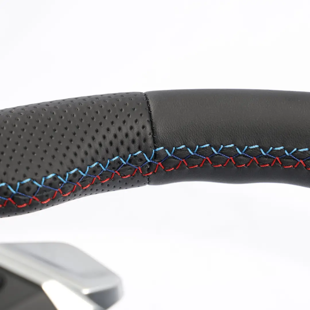 NUOVO In Pelle Nera M Sport Look Cambio al Volante per BMW Z4 E89 Roadster Volante con numero di parte 6792906 BMW Z4 E89 Roadster Volante NUOVO In Pelle Nera M Sport Look Cambio al Volante - SKU 6792906-1 - Numero di parte 6792906