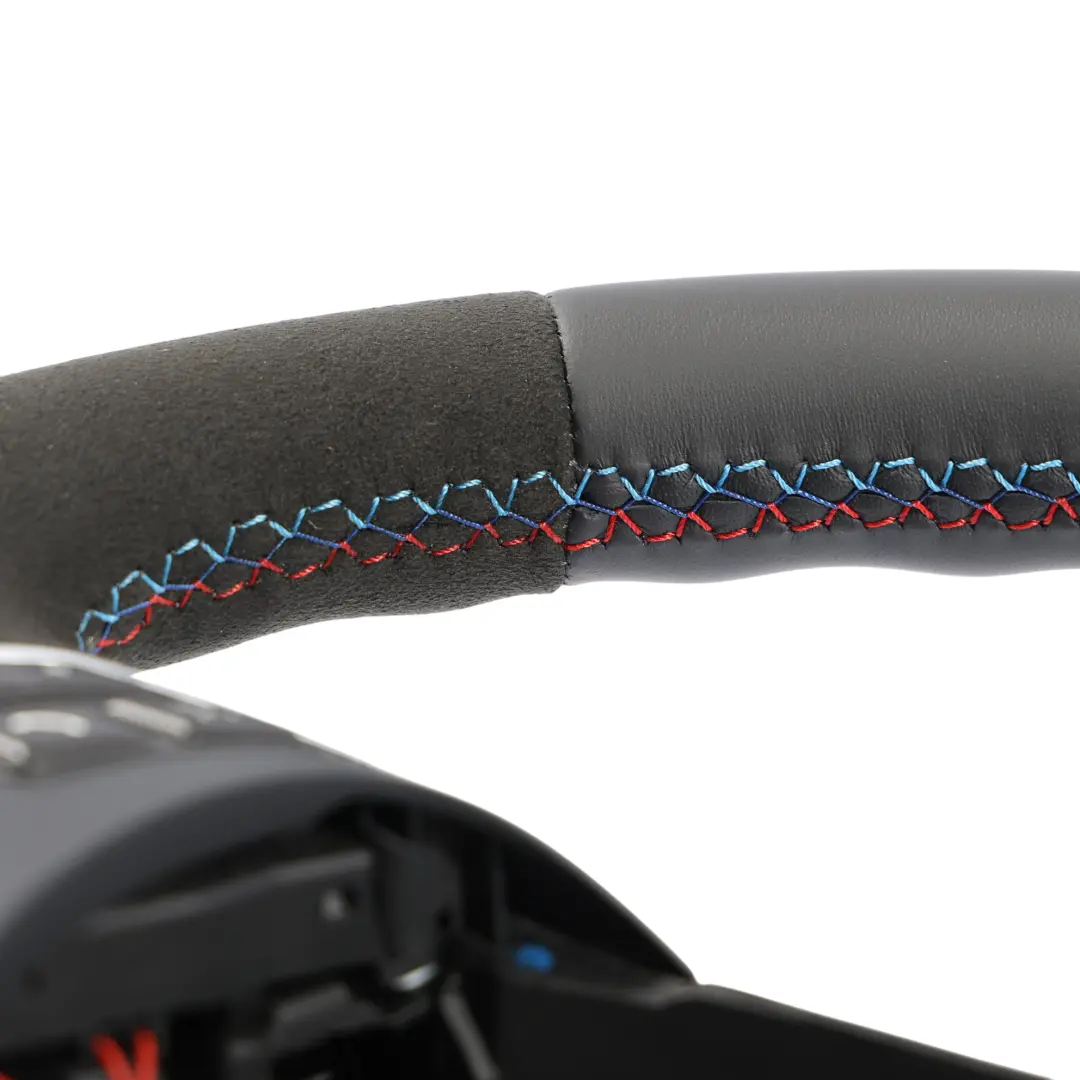 NUOVO Volante in Pelle Nera M-Sport Look Cambio al Volante per BMW E87 E90 E91 LCI con numero di parte 6795572 BMW E87 E90 E91 LCI NUOVO Volante in Pelle Nera M-Sport Look Cambio al Volante - SKU 6795572-3 - Numero di parte 6795572