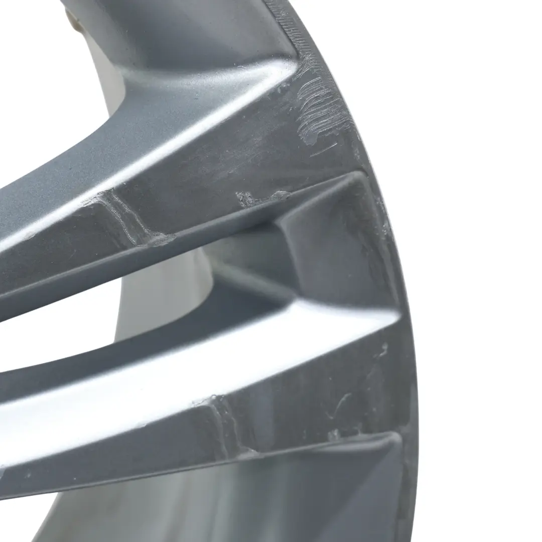 Silberne Alufelge 18" Doppelspeiche 397 8,5J ET:47 für BMW F30 F31 F32 mit Teilenummer 6868378 BMW F30 F31 F32 Silberne Alufelge 18" Doppelspeiche 397 8,5J ET:47 - SKU 6868378-3 - Teilenummer 6868378