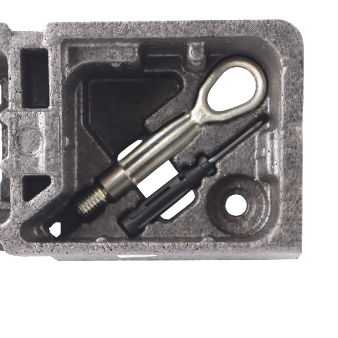Caja Herramientas Sistema Movilidad Espuma para BMW F45 F46 F48 con número de pieza 6877570 BMW F45 F46 F48 Caja Herramientas Sistema Movilidad Espuma - SKU 6877570-1 - Número de pieza 6877570