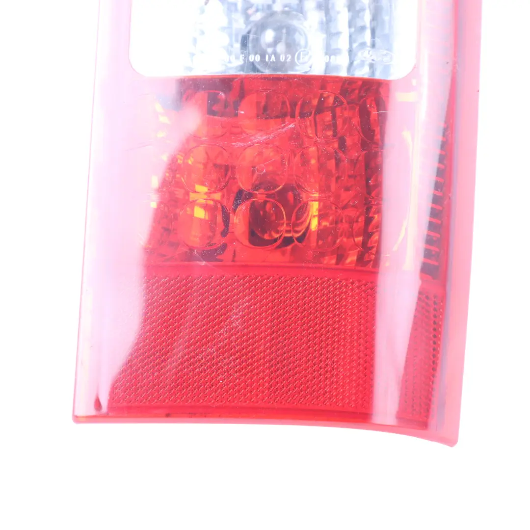 Luce posteriore destra Lampada Pannello laterale per Ford Transit MK7 con numero di parte 6C11-13404-A Ford Transit MK7 Luce posteriore destra Lampada Pannello laterale - SKU 6C1113404A - Numero di parte 6C11-13404-A