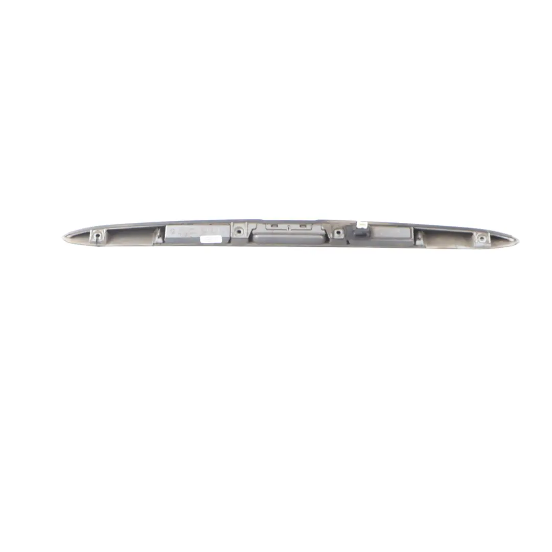 Tirador Tapa Maletero Trasero Gris Sterlinggrau 472 para BMW X5 E53 con número de pieza 7054941 BMW X5 E53 Tirador Tapa Maletero Trasero Gris Sterlinggrau 472 - SKU 7054941-STG - Número de pieza 7054941
