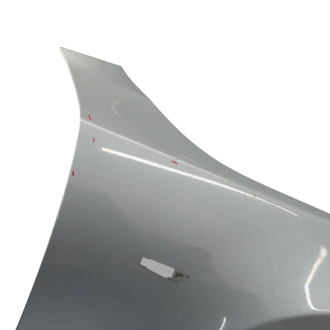 Przedni Błotnik Spacegrau Szary Metalik - A52 do BMW E60 E61 o numerze 7111430 BMW E60 E61 Przedni Błotnik Spacegrau Szary Metalik - A52 - SKU 7111430-SCG3 - Numer Części 7111430