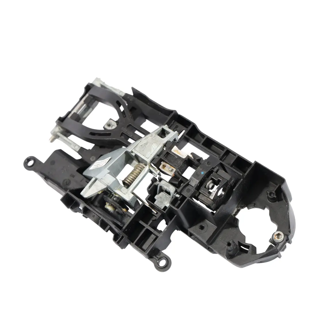 Uchwyt Podstawa Mocowanie Klamki Drzwi Prawy Przód Tył do BMW F01 F10 o numerze 7187228 BMW F01 F10 Uchwyt Podstawa Mocowanie Klamki Drzwi Prawy Przód Tył - SKU 7187228 - Numer Części 7187228