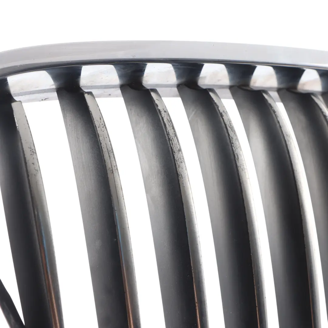 Front Bumper Grille Hood Right O/S to BMW F07 GT with Part number 7200168 BMW F07 GT Front Bumper Grille Hood Right O/S - SKU 7200168 - Part number 7200168