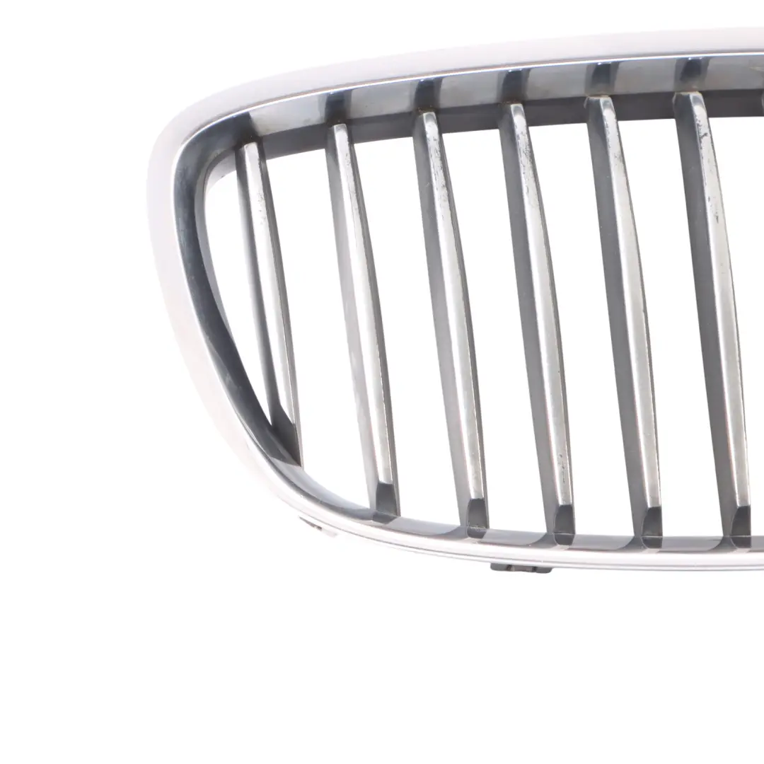 Front Bumper Grille Hood Right O/S to BMW F07 GT with Part number 7200168 BMW F07 GT Front Bumper Grille Hood Right O/S - SKU 7200168 - Part number 7200168