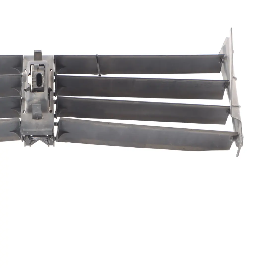 Duct Front Slam Panel Intake Intake Flap to BMW F07 GT Air with Part number 7200771 BMW F07 GT Air Duct Front Slam Panel Intake Intake Flap - SKU 7200771-1 - Part number 7200771