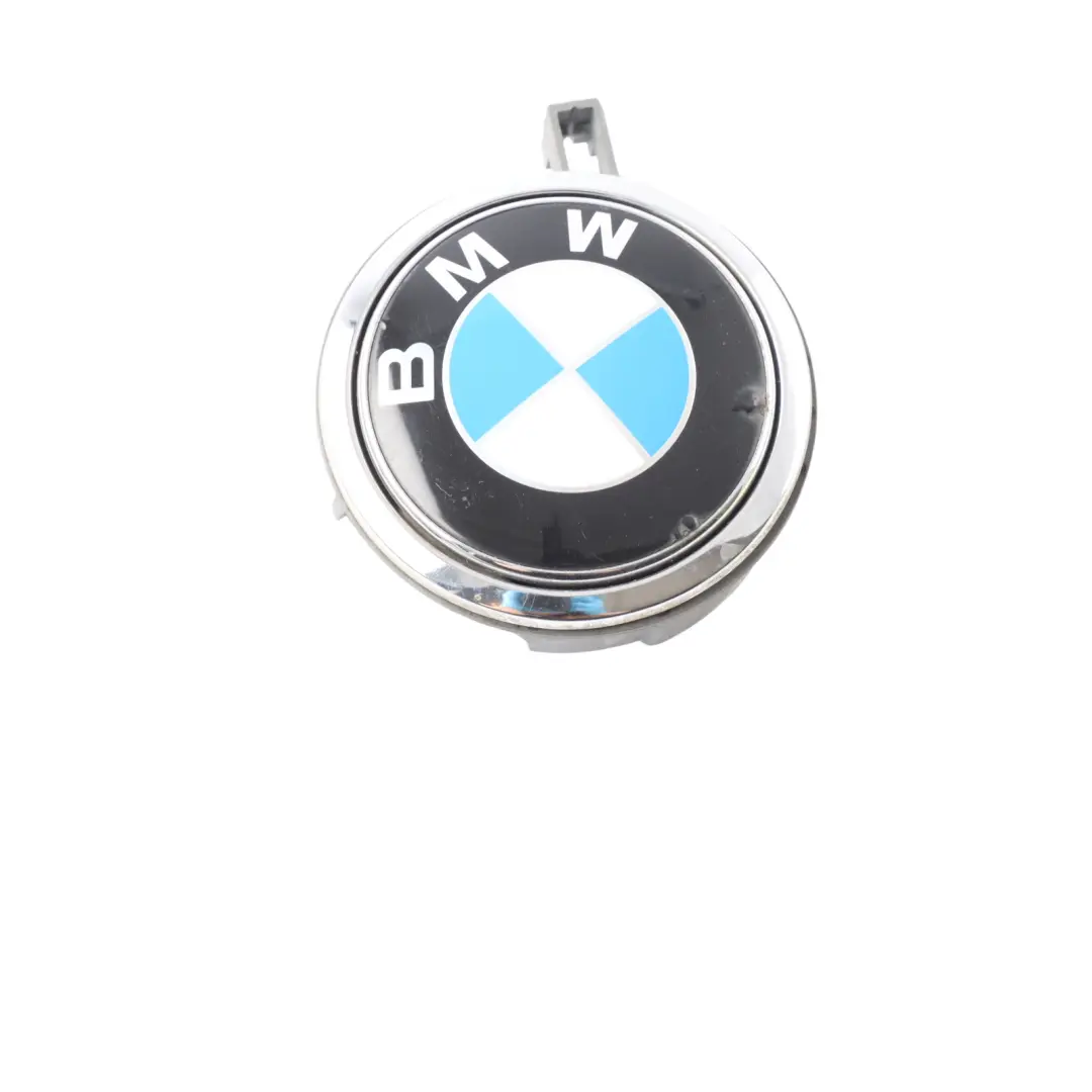 Klamka Uchwyt Emblemat Klapy Bagażnika do BMW E81 E87 o numerze 7200938 BMW E81 E87 Klamka Uchwyt Emblemat Klapy Bagażnika - SKU 7200938-2 - Numer Części 7200938