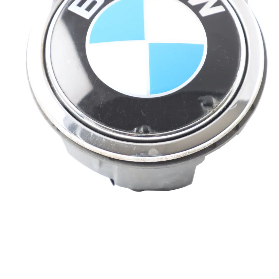 Embleme Bouton de hayon Ouverture Ouverture pour BMW E81 E87 E87N LCI à propos du numéro de pièce 7200938 BMW E81 E87 E87N LCI Embleme Bouton de hayon Ouverture Ouverture - SKU 7200938-2 - Numéro de pièce 7200938