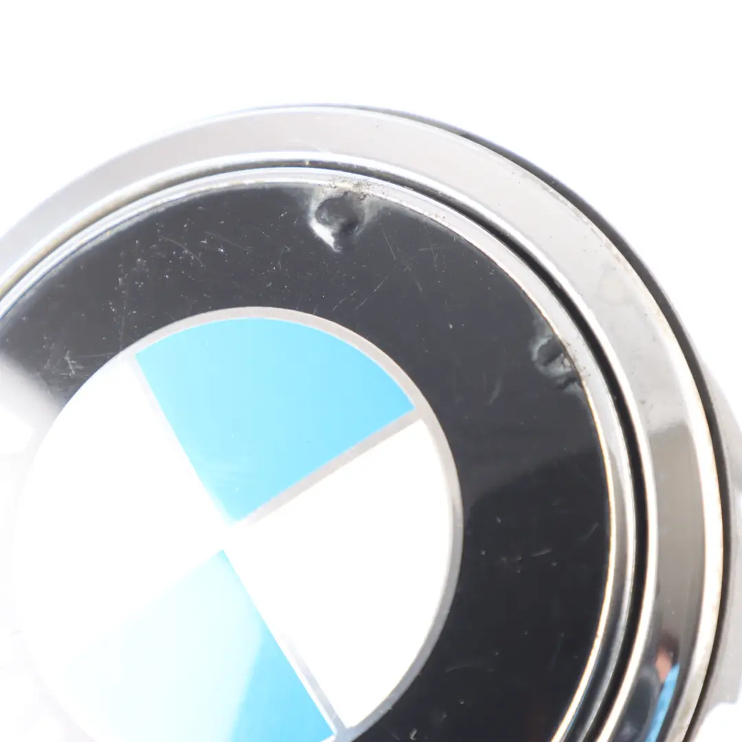 BMW E81 E87 E87N LCI Embleme Bouton de hayon Ouverture Ouverture - SKU 7200938-2 - Numéro de pièce 7200938