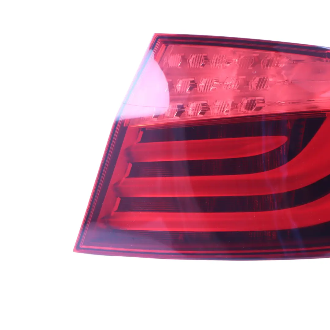 Luce Posteriore Nel Pannello Laterale Destro per BMW F10 con numero di parte 7203230 BMW F10 Luce Posteriore Nel Pannello Laterale Destro - SKU 7203230-1 - Numero di parte 7203230