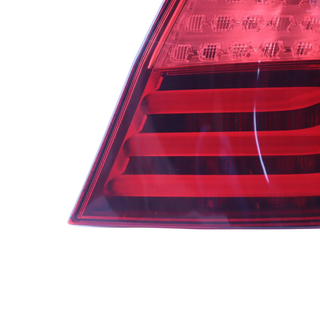 Luce Posteriore Nel Pannello Laterale Destro per BMW F10 con numero di parte 7203230 BMW F10 Luce Posteriore Nel Pannello Laterale Destro - SKU 7203230-1 - Numero di parte 7203230
