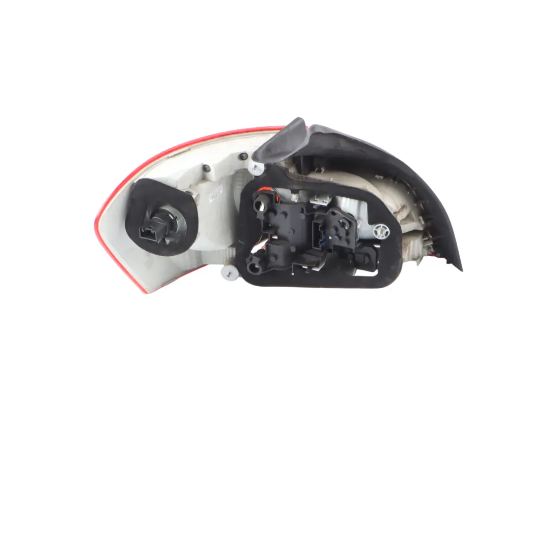 Light BMW E82 E88 Tail Lamp Lighting Unit Right O/S to Rear with Part number 7273430 Rear Light BMW E82 E88 Tail Lamp Lighting Unit Right O/S - SKU 7273430-1 - Part number 7273430