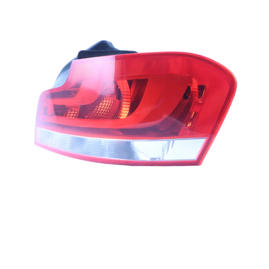Light BMW E82 E88 Tail Lamp Lighting Unit Right O/S to Rear with Part number 7273430 Rear Light BMW E82 E88 Tail Lamp Lighting Unit Right O/S - SKU 7273430-1 - Part number 7273430