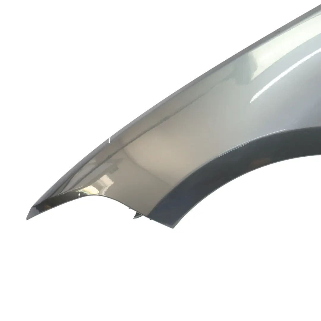 Pannello Laterale Parafango Anteriore Sinistro Mineral Grau - B39 per BMW F20 F21 con numero di parte 7284645 BMW F20 F21 Pannello Laterale Parafango Anteriore Sinistro Mineral Grau - B39 - SKU 7284645-MG1 - Numero di parte 7284645